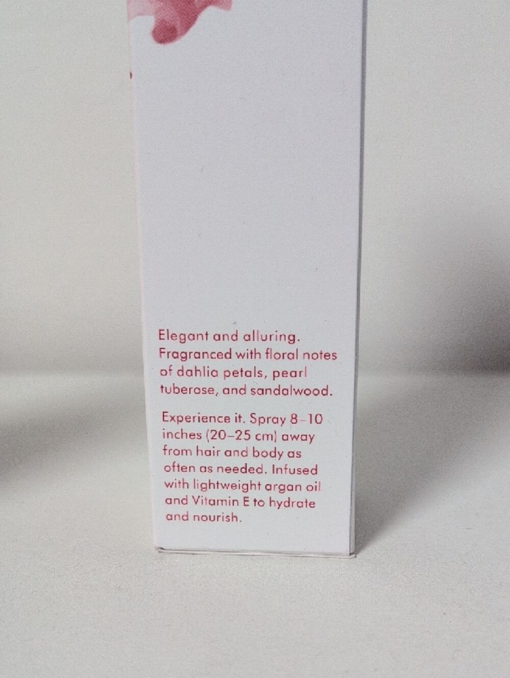 Moroccanoil Dahlia Rouge Fragrance Mist - Pink and Red Accents - Picture 6 of 8